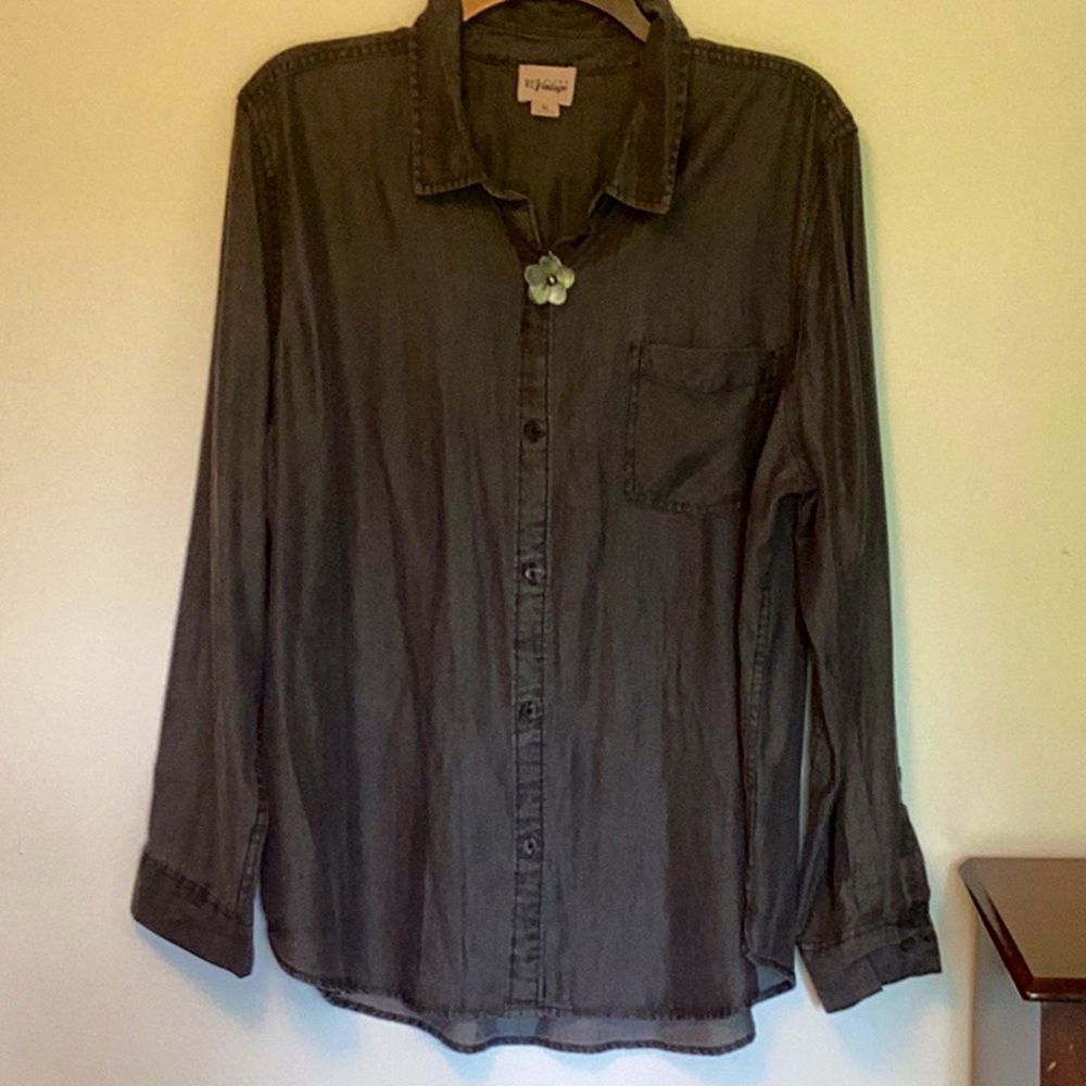 Old Navy Gray Casual Button Down Shirt